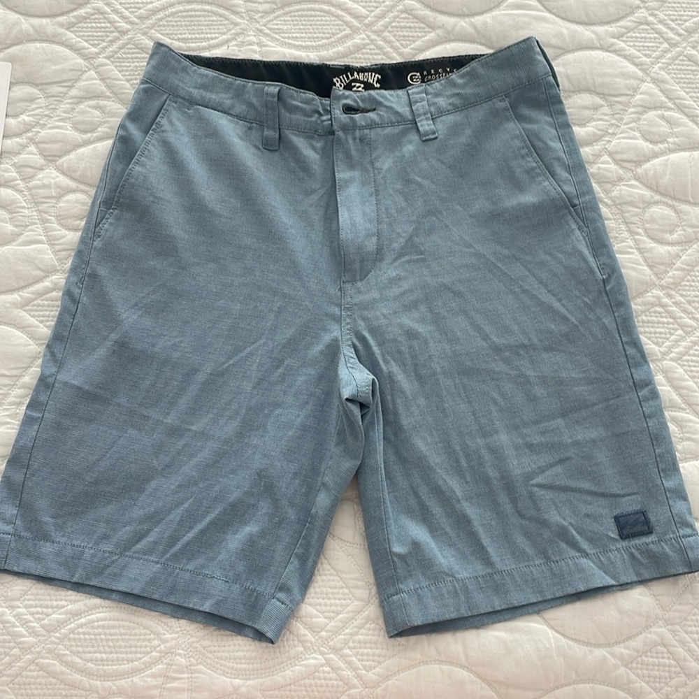 Billabong Boys Crossfire Submersibles shorts size 27